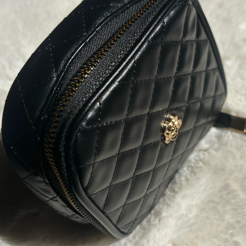 Elegant 2 Piece Black Quilted Women's Bag Set - Picture 4 of 13